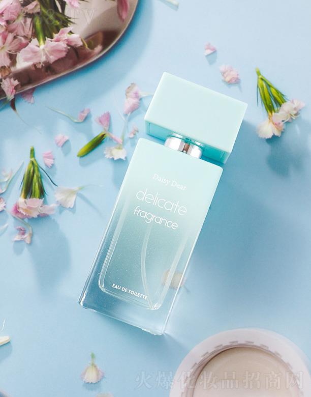 �㽭�G�һ��yƷ���޹�˾��С����������Ůʿ��ˮ