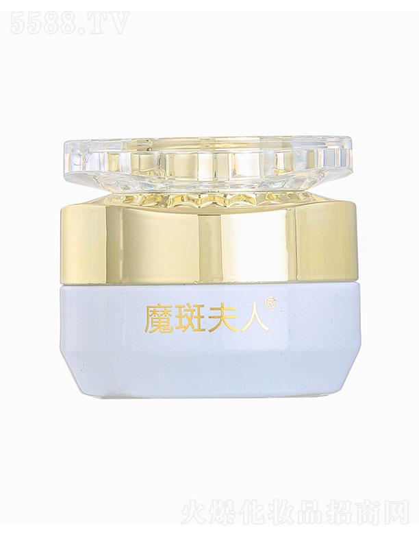 ���������w�R���yƷ���޹�˾��ħ�߷��˰�ޱ˪