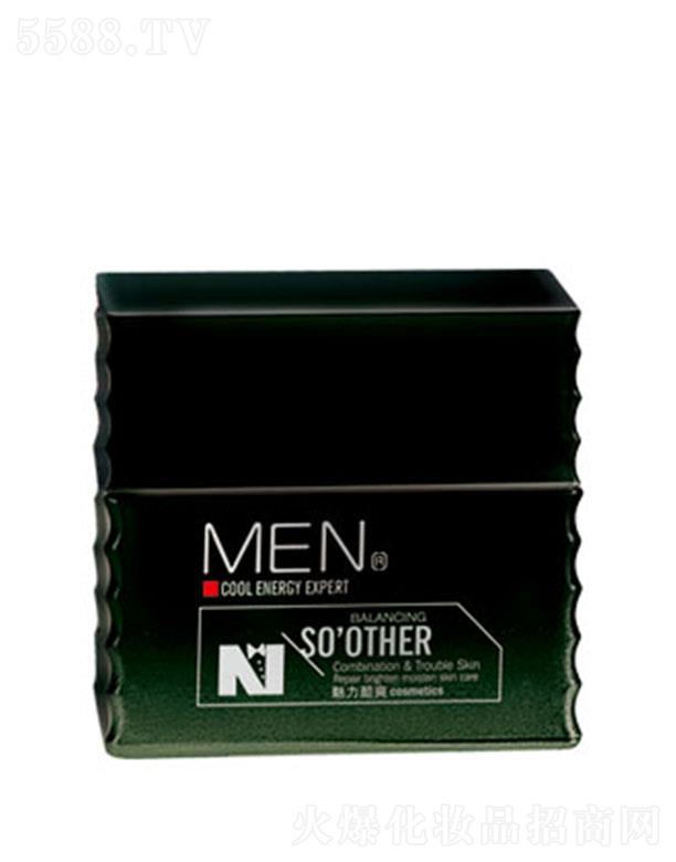 ���^�о_�λ��yƷ���޹�˾�������D��ʿ�����ѻ�ˮ��˪ ���������v���p����