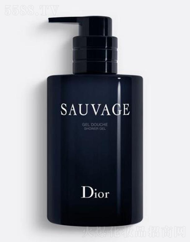 ��������̄գ��Ϻ������޹�˾���ϊW��Ұ��ʿ��ԡҺ ���N��Ұ��ʿ��(j��ng)�����{(di��o)��w�M�@��Ȼľ�|(zh��)���