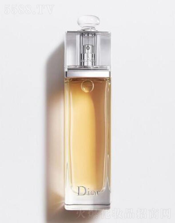 ��������̄�(w��)���Ϻ������޹�˾���ϊW�Ȼ�Ůʿ����ˮ �r����(g��)�ԃ�(y��u)�űM�F(xi��n)����(d��ng)�˵ĸ������{(di��o)�M�@����