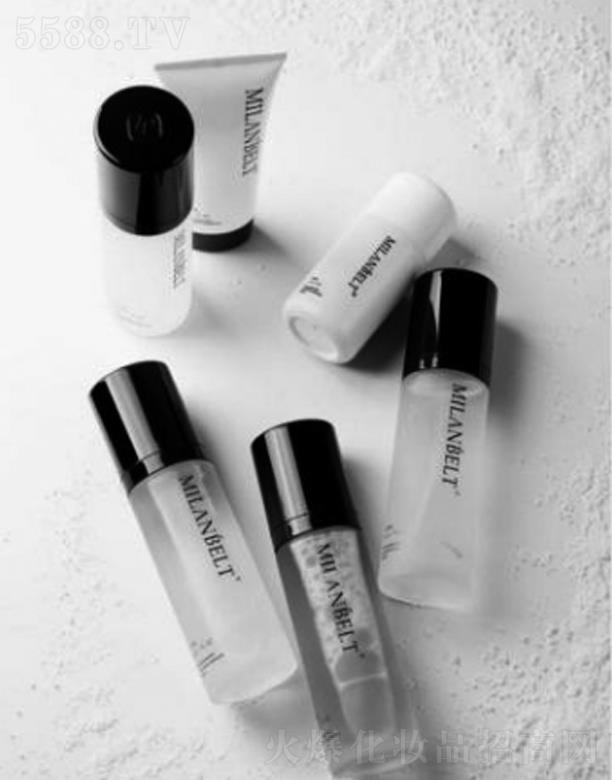 ����ɫ�g(sh��)�����������޹�˾��ɫ�g(sh��)ˮ�ἃ��ƪ ��Ȼֲ��ϳ�֮�غ��䷽