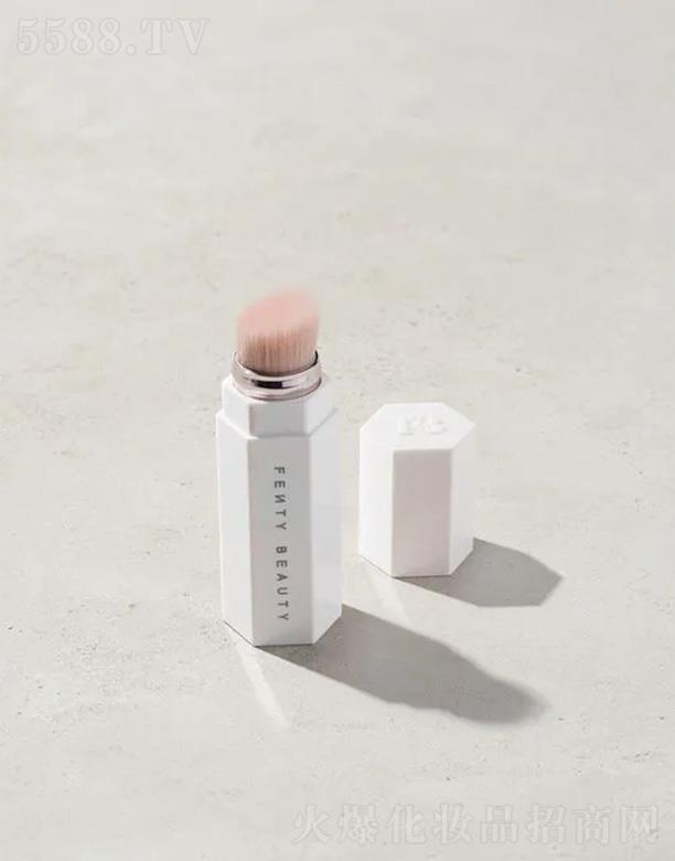 ·����܎��ˮ���yƷ(�Ϻ�)���޹�˾��Fenty Beauty����߹��a(b��)�yˢ140 �Ԏ����Կ���s�ĸ߹�ˢ