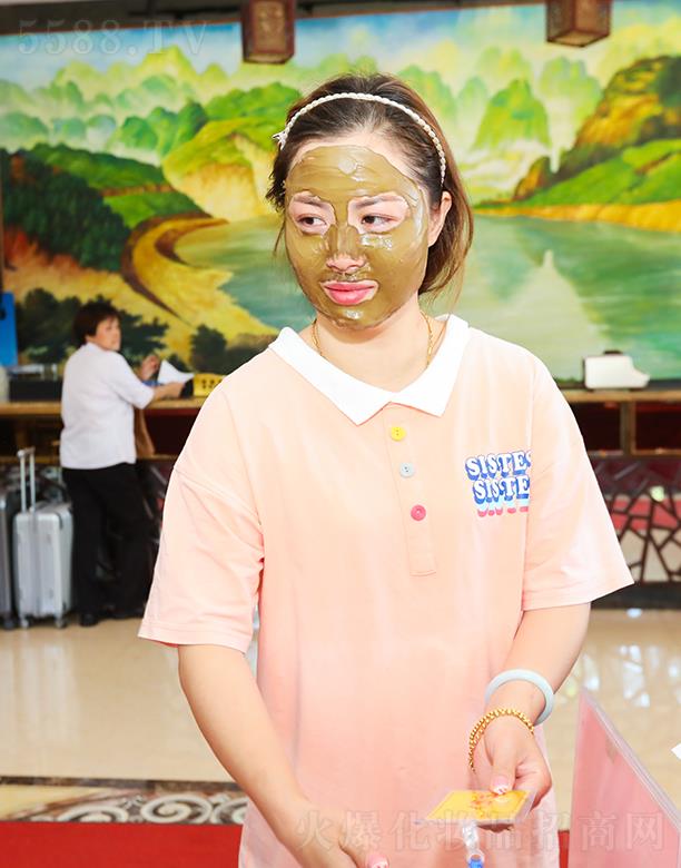 �����S�㻯�yƷ���޹�˾���a(ch��n)Ʒ�F(xi��n)��(ch��ng)ʹ��