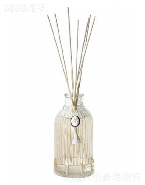 ������(�Ϻ�)Ʒ�ƹ����ɷ����޹�˾���Ϻ������� ��?sh��)۠��­h(hu��n)����Փ]�l(f��)Һ200ml �C ������������