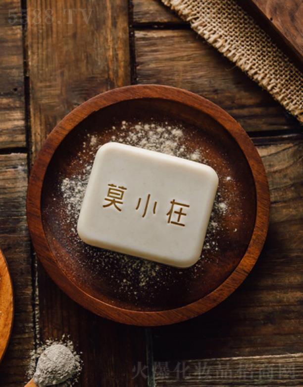 �G����Ī�ϻ��yƷ���޹�˾��ĪС�����Ӱ׾o����