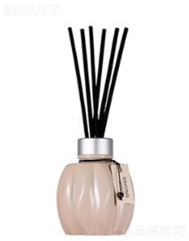 �V����ѩ�ٻ��yƷ���޹�˾�����D���L(f��ng)������޹