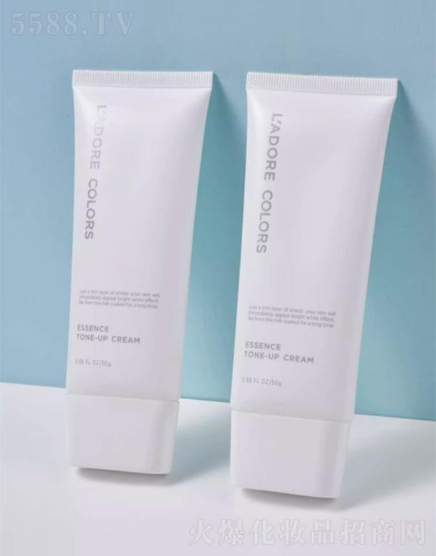 �ɶ���ɫ�Q(m��o)�����޹�˾����ɫ�V�Rţ�̼����˪