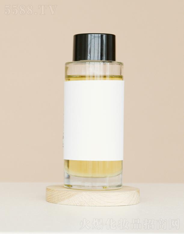 �Ƭ����yƷ���o�a�����޹�˾�������^Ƥ�Aϴ��