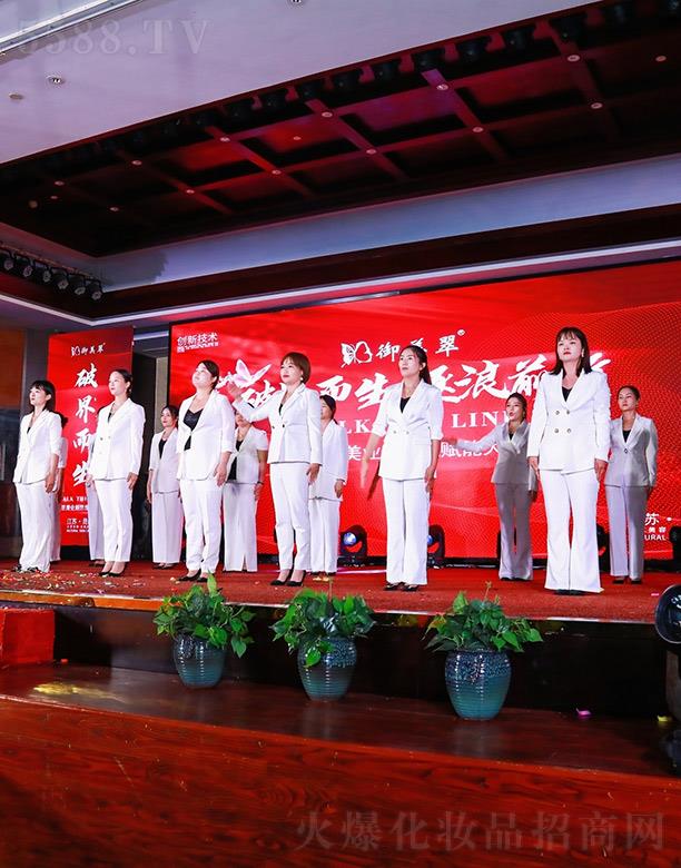 ������ȫ�����I(y��)�x�ܴ��(hu��)�F(tu��n)�(du��)չʾ