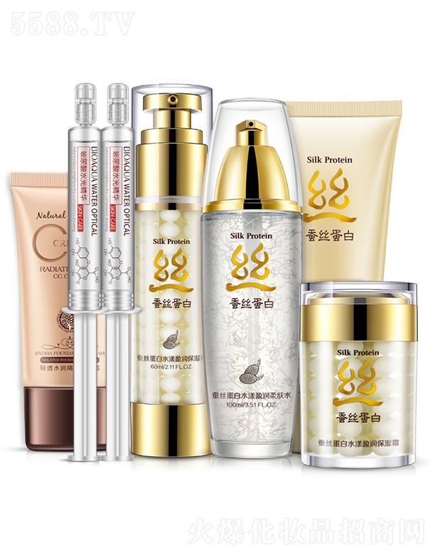 Lirainhan�Q�z����ӯ�����b�߼���