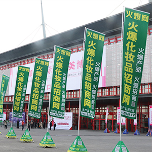 �𱬻��yƷ���̾W(w��ng)ͬ�ąf(xi��)�����ل�(chu��ng)�x����