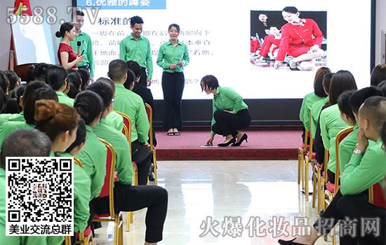 老師現(xiàn)場指導教學 老師現(xiàn)場指導教學