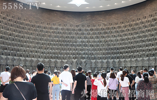 ����˼���������������ƵZǰ�У�