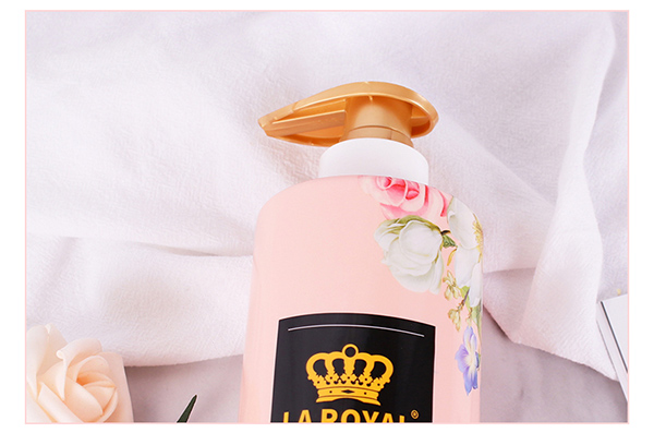 王氏氨基酸絲滑柔亮潤發(fā)乳 王氏氨基酸絲滑柔亮潤發(fā)乳