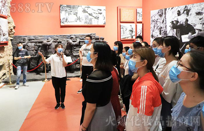 平凡創(chuàng)造奇跡,團(tuán)結(jié)鑄就輝煌 平凡創(chuàng)造奇跡,團(tuán)結(jié)鑄就輝煌