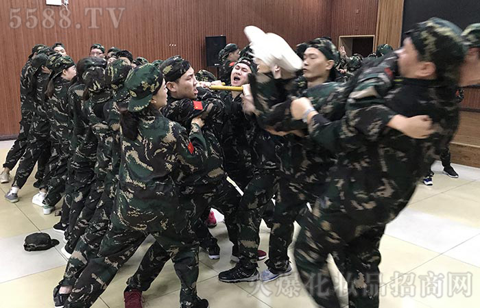 ���ۈF(tu��n)ꠉ����Ѵ��ж��ģ�