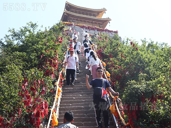 高山流水 滌蕩心靈 高山流水 滌蕩心靈