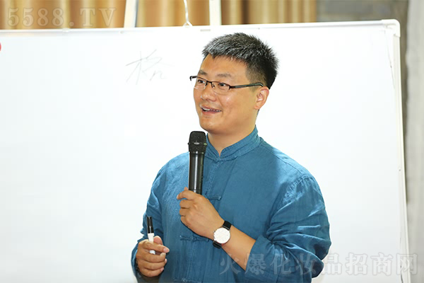 問(wèn)道老君山 感悟道德經(jīng) 問(wèn)道老君山 感悟道德經(jīng)