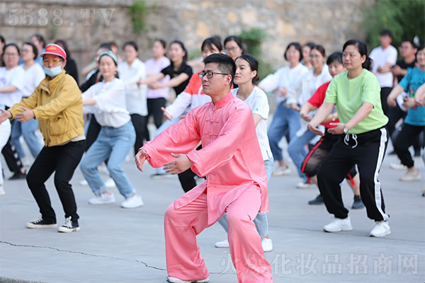 學習道學文化,領略老君山風采 學習道學文化,領略老君山風采