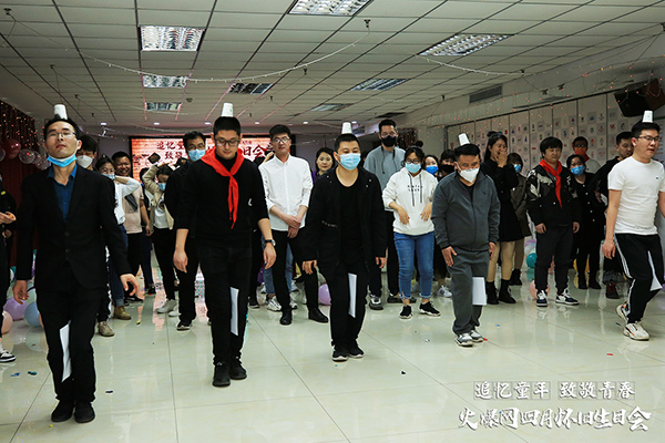 ��׷��ͯ�ꡤ�¾��ഺ���𱬾W(w��ng)4���f���Օ�(hu��)�A�M�e�k