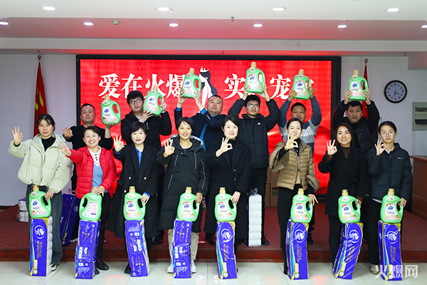 �펽�`���A�������»����𱬾W(w��ng)��T���l(f��)��Ů��(ji��)�YƷ��