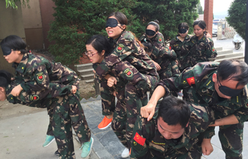 ����һ��һ��������Щ���Ӳ�����