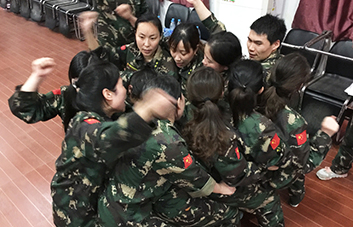 ���ˉ�(m��ng)�������ˈF(tu��n)�(du��)��ÿ��(g��)�˱،���(ji��n)����ȥ��