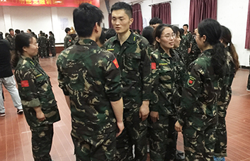 ���ڰl(f��)�F(xi��n)��߅������������߆݌�(du��)�e�˵�ٝ��