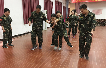 �����X(ju��)�����Ʊ��O�����@һ·�҂��A��Ư����