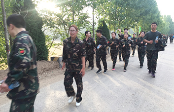 �@���H�H�Ǻ�(ji��n)�ε�ͽ���������x�����������ǈF(tu��n)�(du��)���ں���