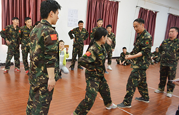 �ɹ�·�ϣ�Ҫ����һ�z��и���A��·�ϣ�߀��ƴ��׷����