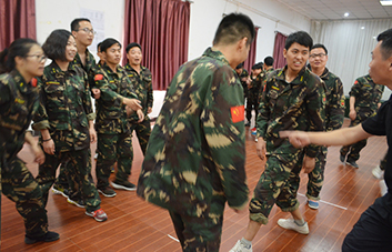 �A��·�ϣ���Ҫ���Լ���